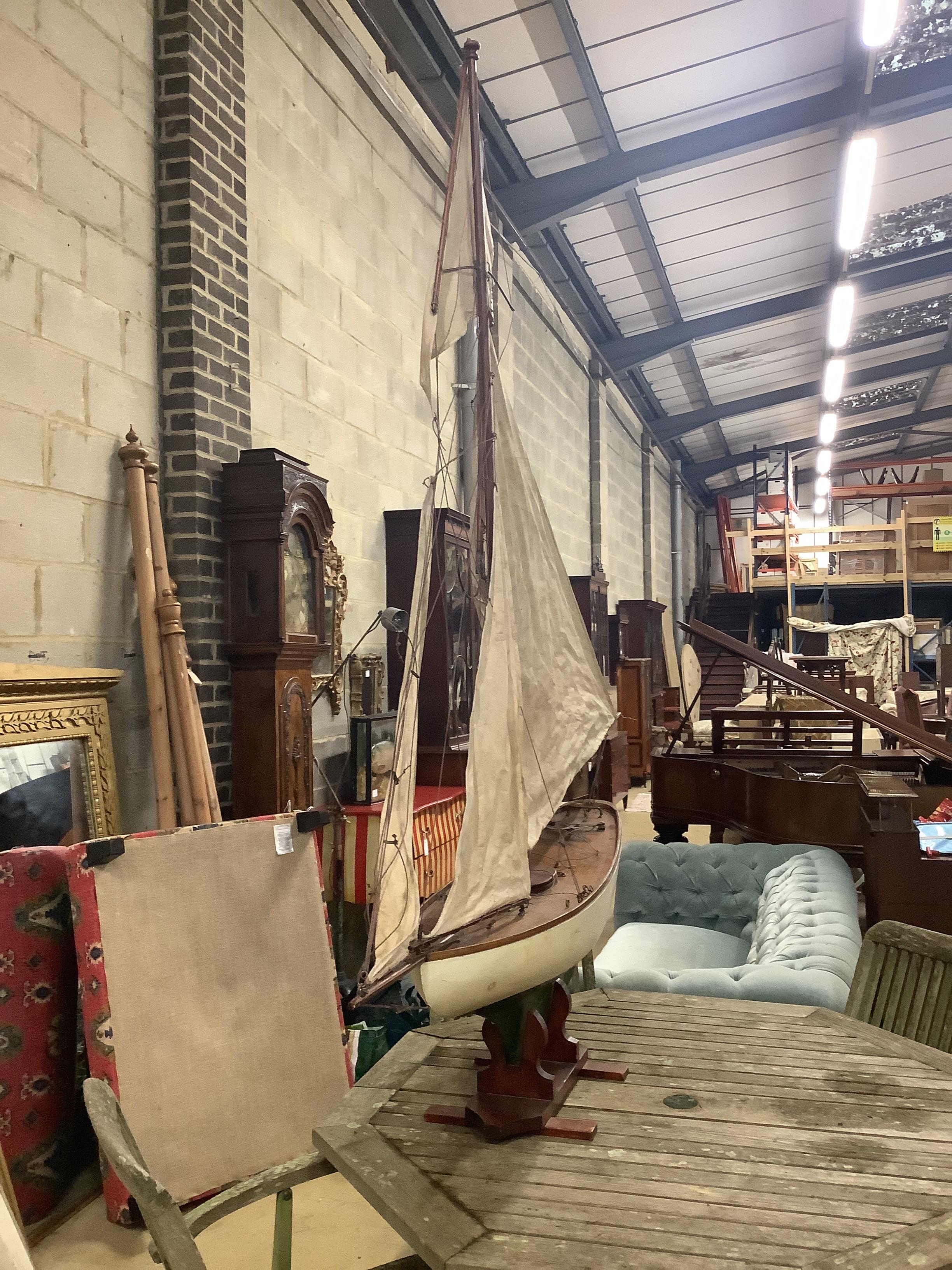 An early 20th century pond yacht c.1920, length 156cm, height with stand 190cm